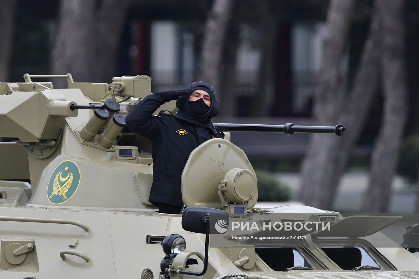 Военный парад в Баку