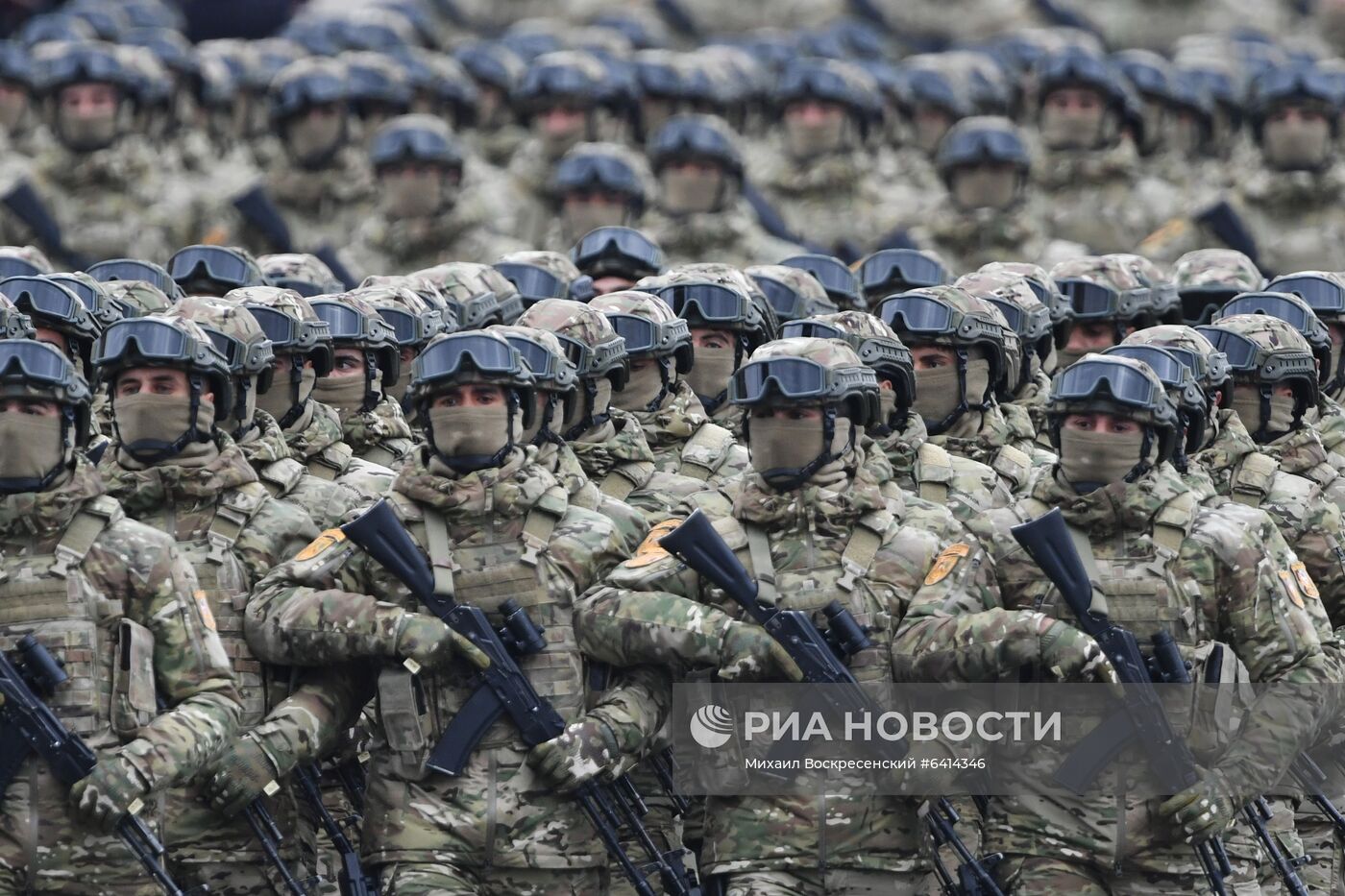 Военный парад в Баку