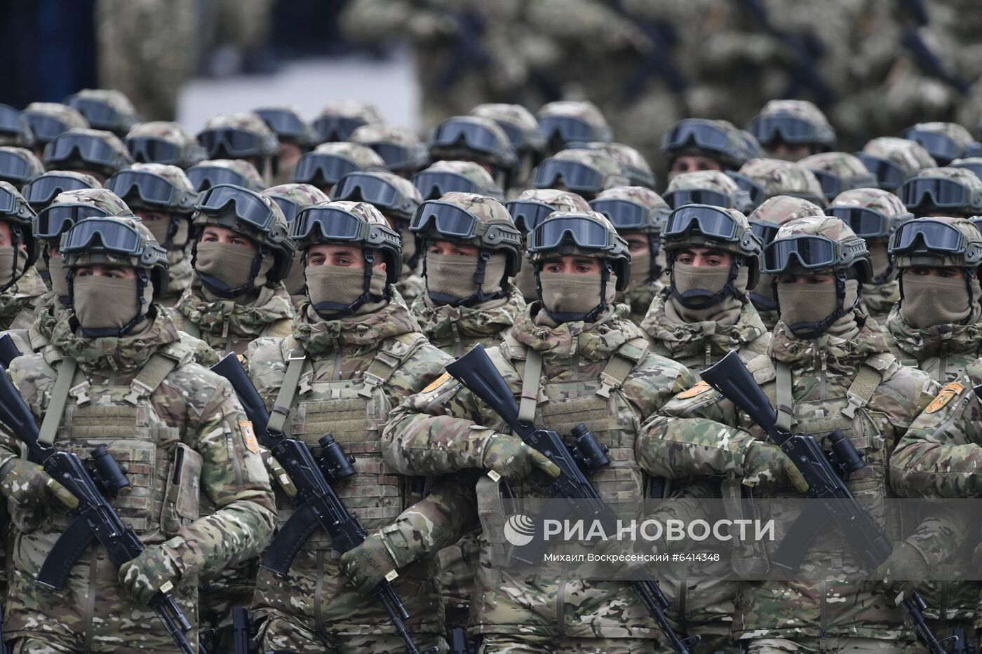 Военный парад в Баку