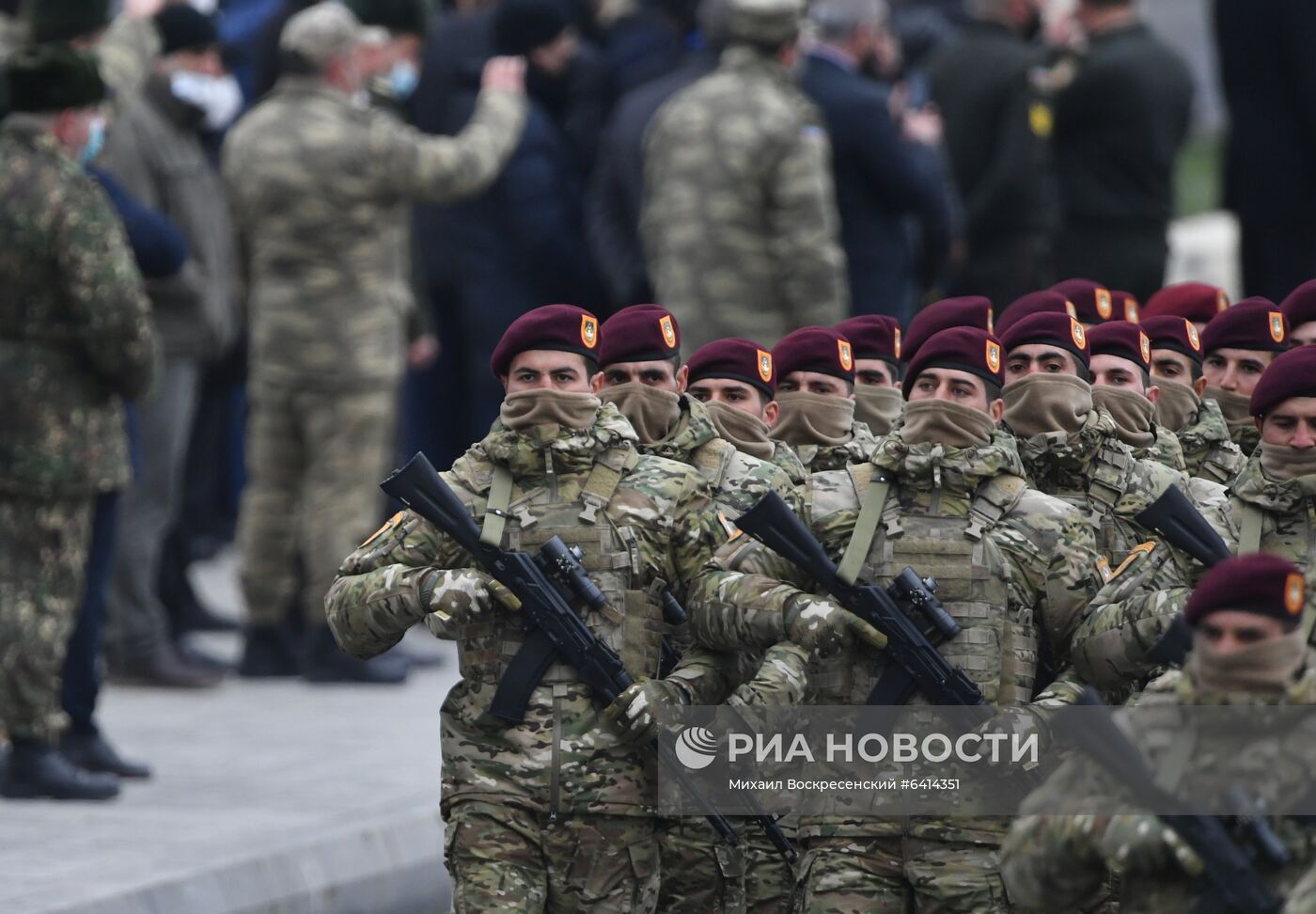 Военный парад в Баку