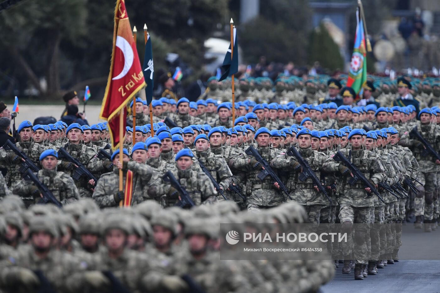 Военный парад в Баку