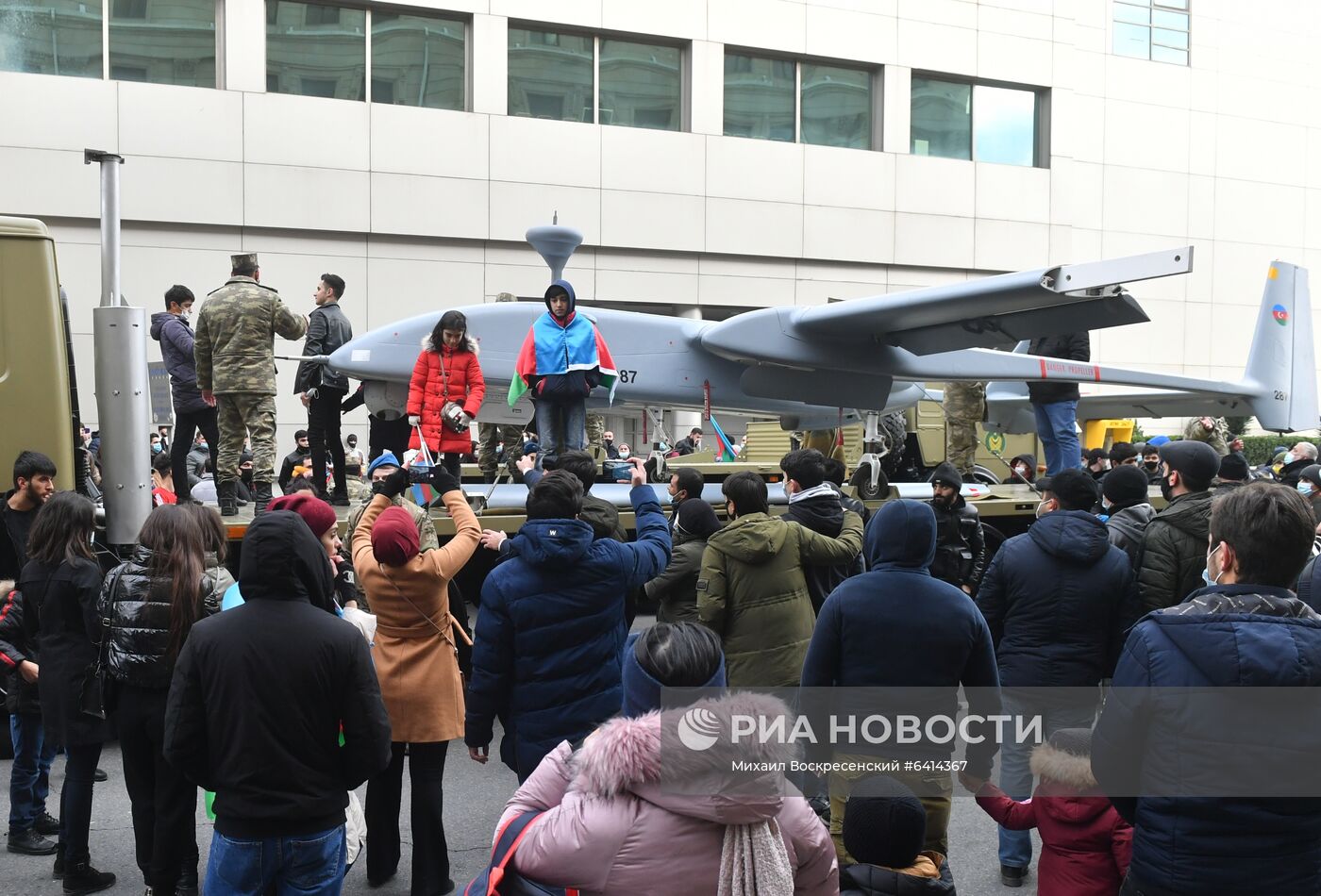 Военный парад в Баку