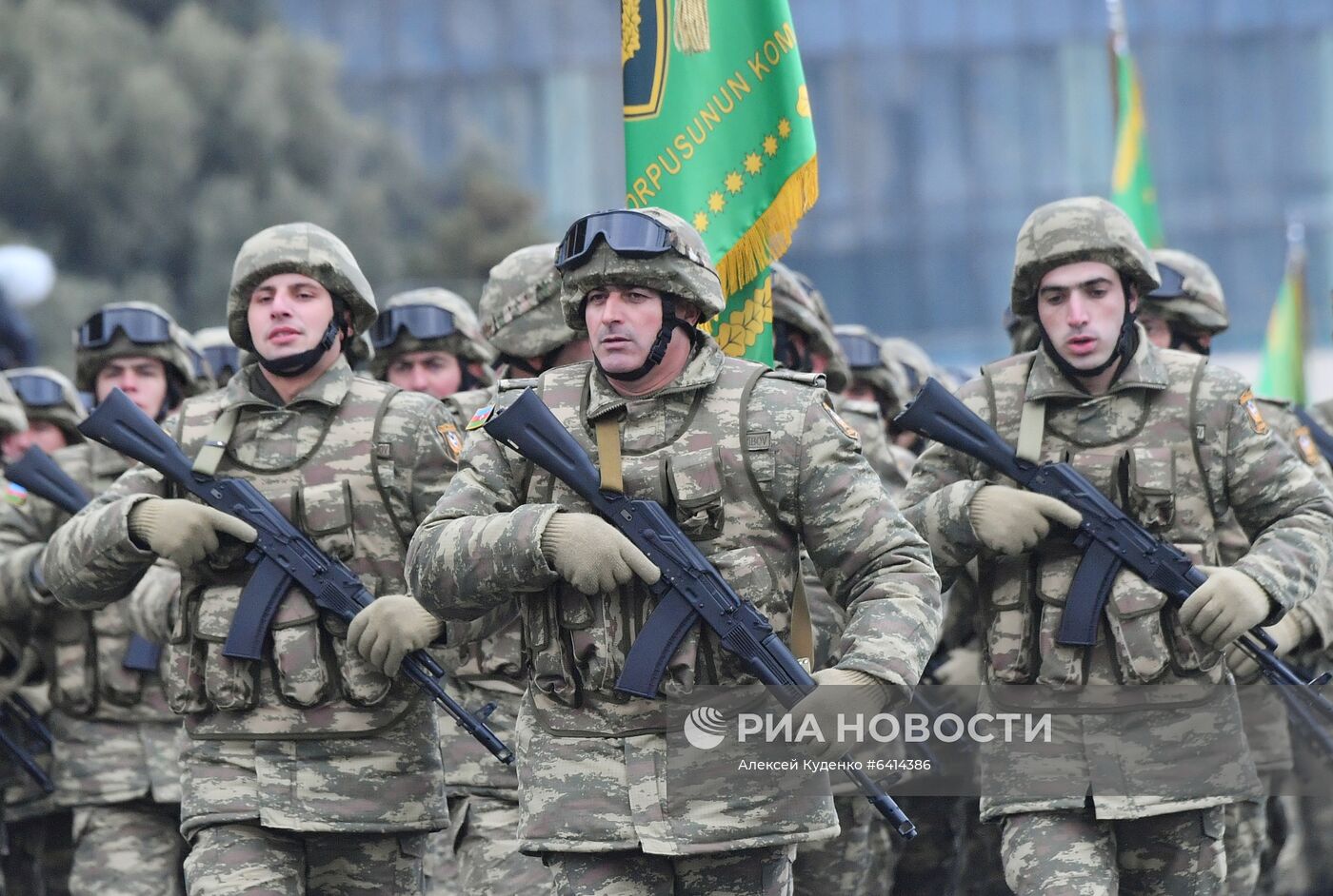 Военный парад в Баку