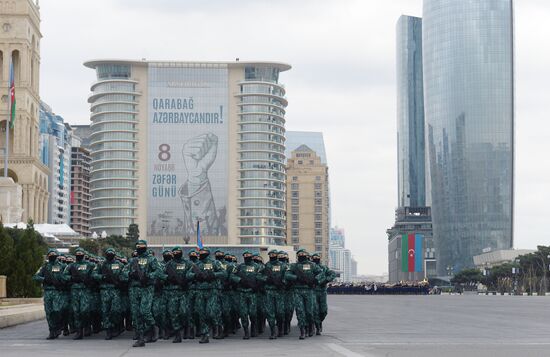 Военный парад в Баку