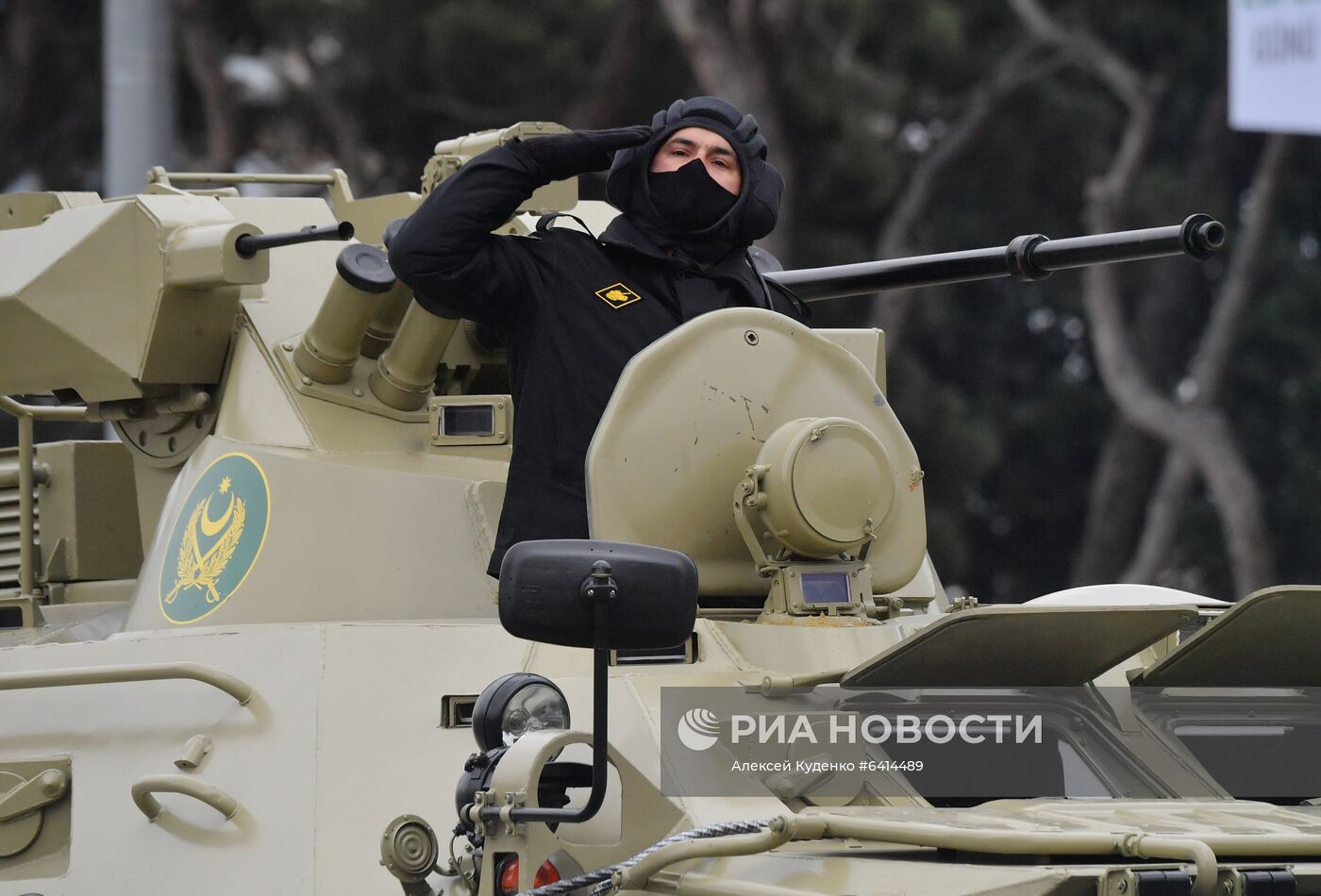 Военный парад в Баку