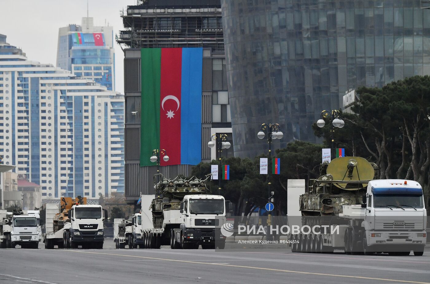 Военный парад в Баку