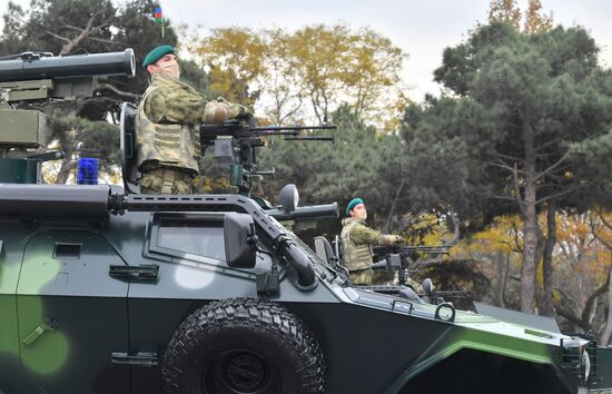 Военный парад в Баку