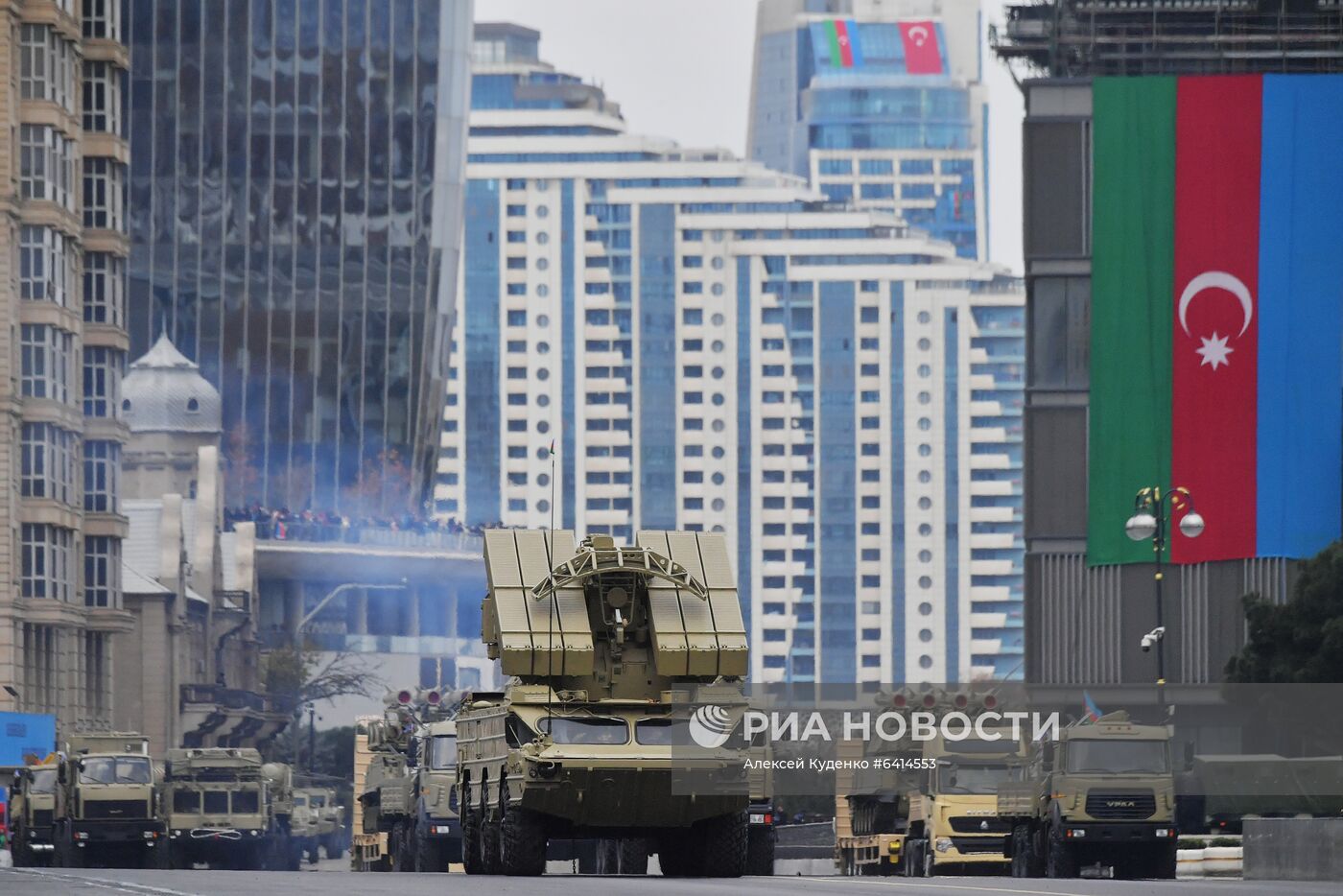 Военный парад в Баку