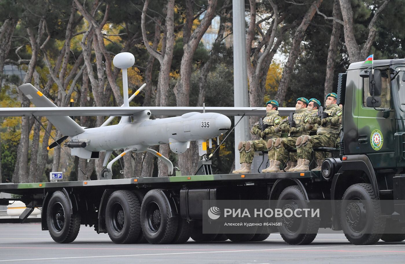 Военный парад в Баку