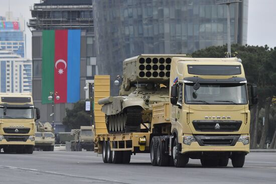 Военный парад в Баку