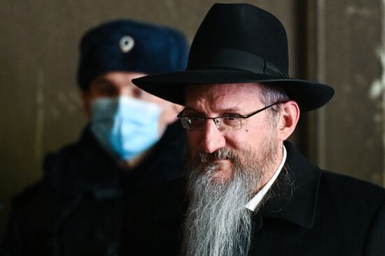 Зажжение ханукальной меноры на Театральной площади  