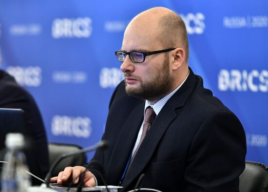 Заседание шерп/су-шерп стран БРИКС. День второй