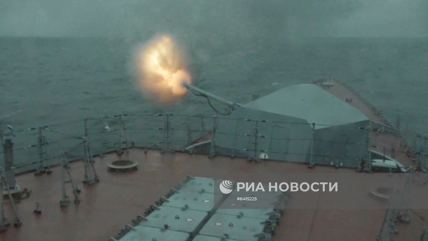 Новейший корвет "Гремящий" на испытаниях в Балтийском море