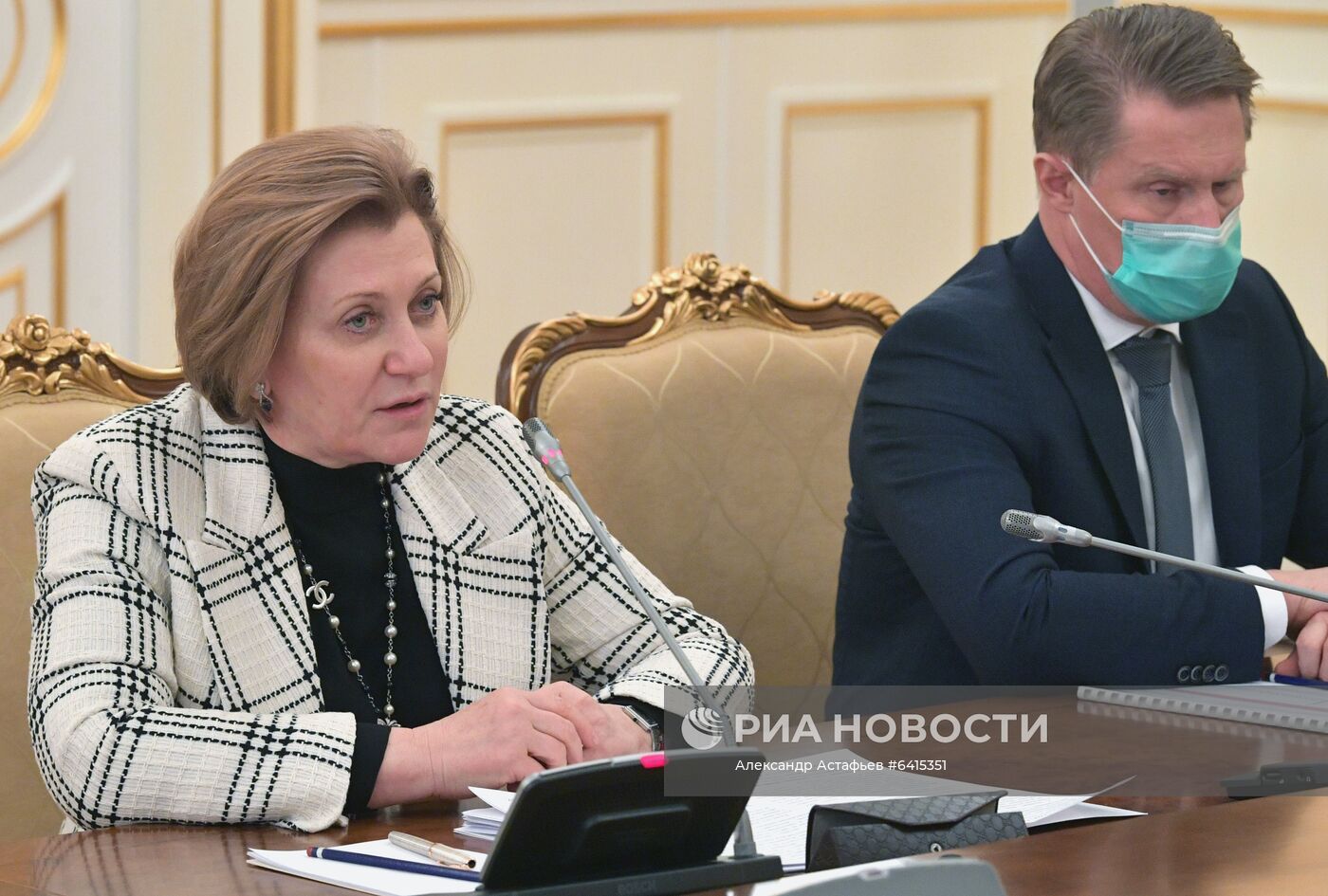 Премьер-министр РФ М. Мишустин провел встречу с производителями вакцин от коронавирусной инфекции