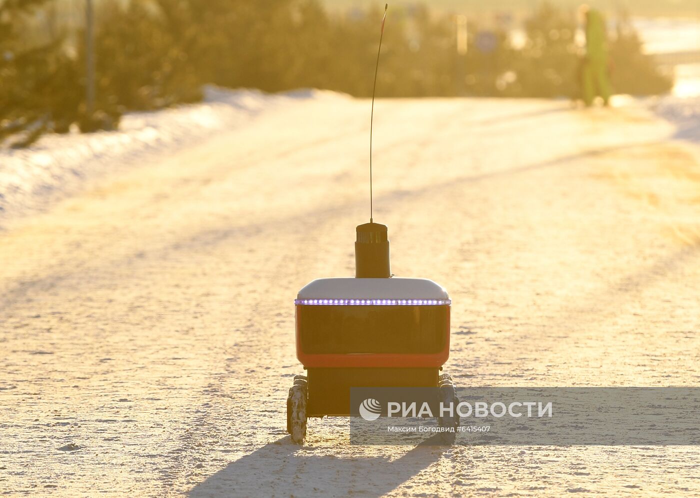 Робот-курьер "Яндекс.Ровер" в Иннополисе