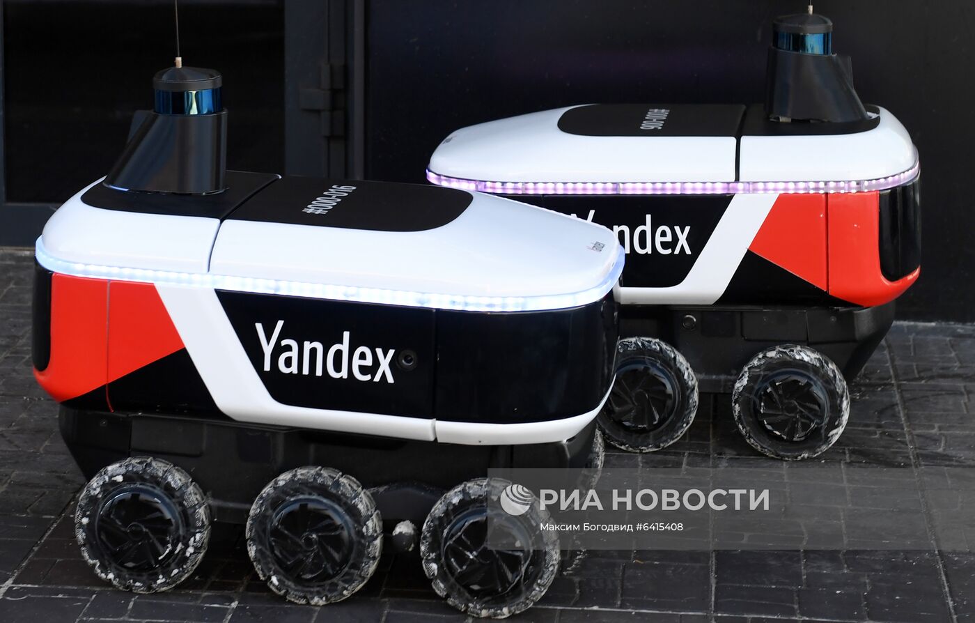 Робот-курьер "Яндекс.Ровер" в Иннополисе