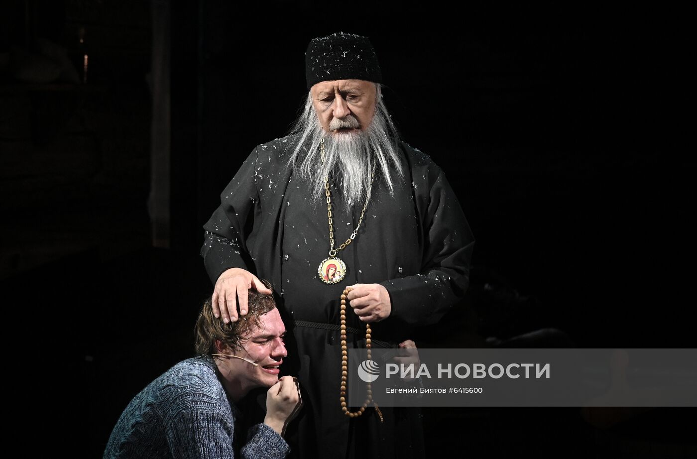 Спектакль "Лавр" в МХАТ им. М. Горького