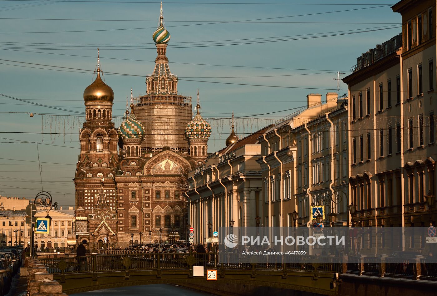 Солнечный день в Санкт-Петербурге