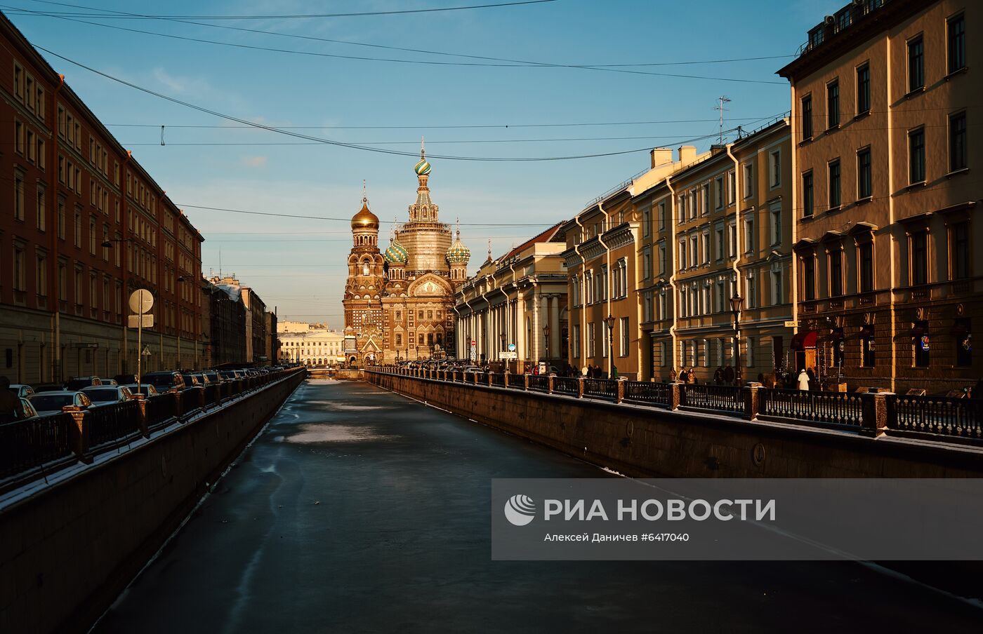 Солнечный день в Санкт-Петербурге