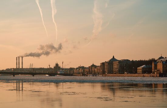 Солнечный день в Санкт-Петербурге