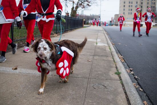 Забег Санта-Клаусов в США