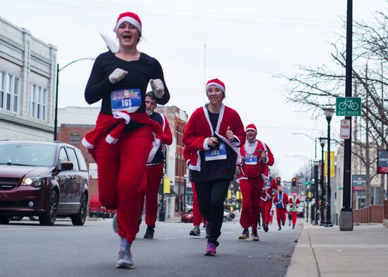 Забег Санта-Клаусов в США