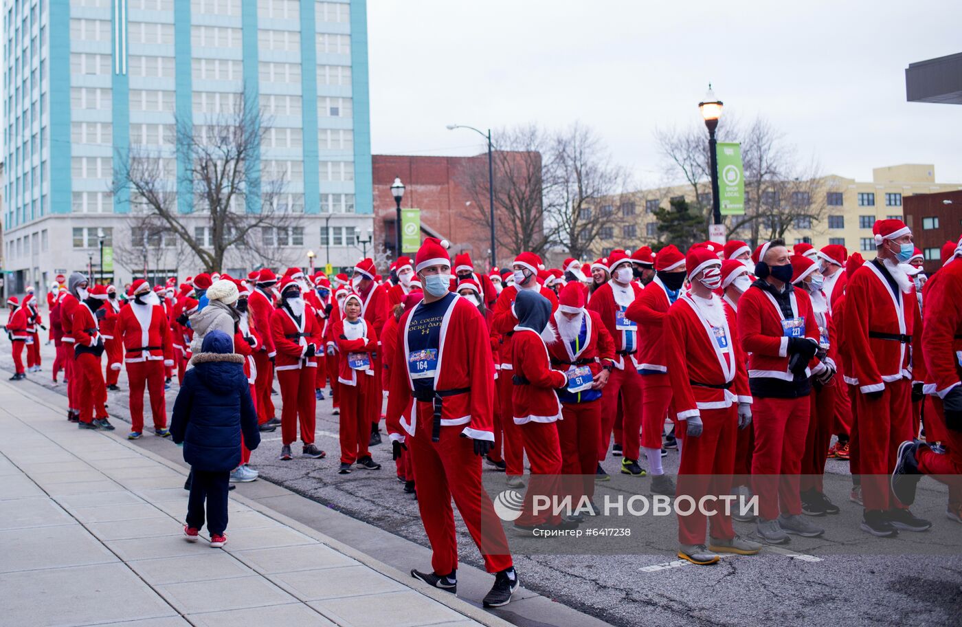 Забег Санта-Клаусов в США