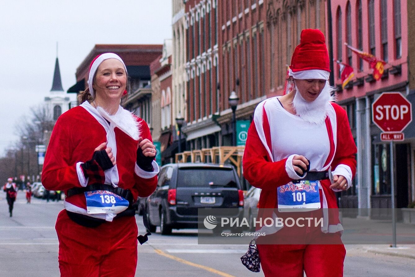 Забег Санта-Клаусов в США