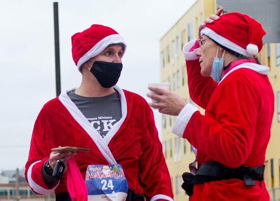 Забег Санта-Клаусов в США