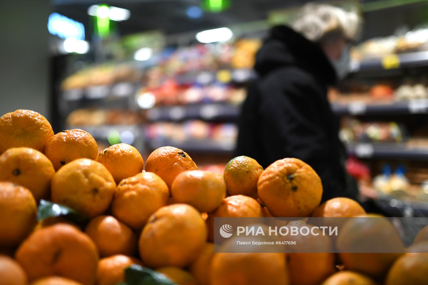 Предновогодняя торговля в магазине "Пятерочка"