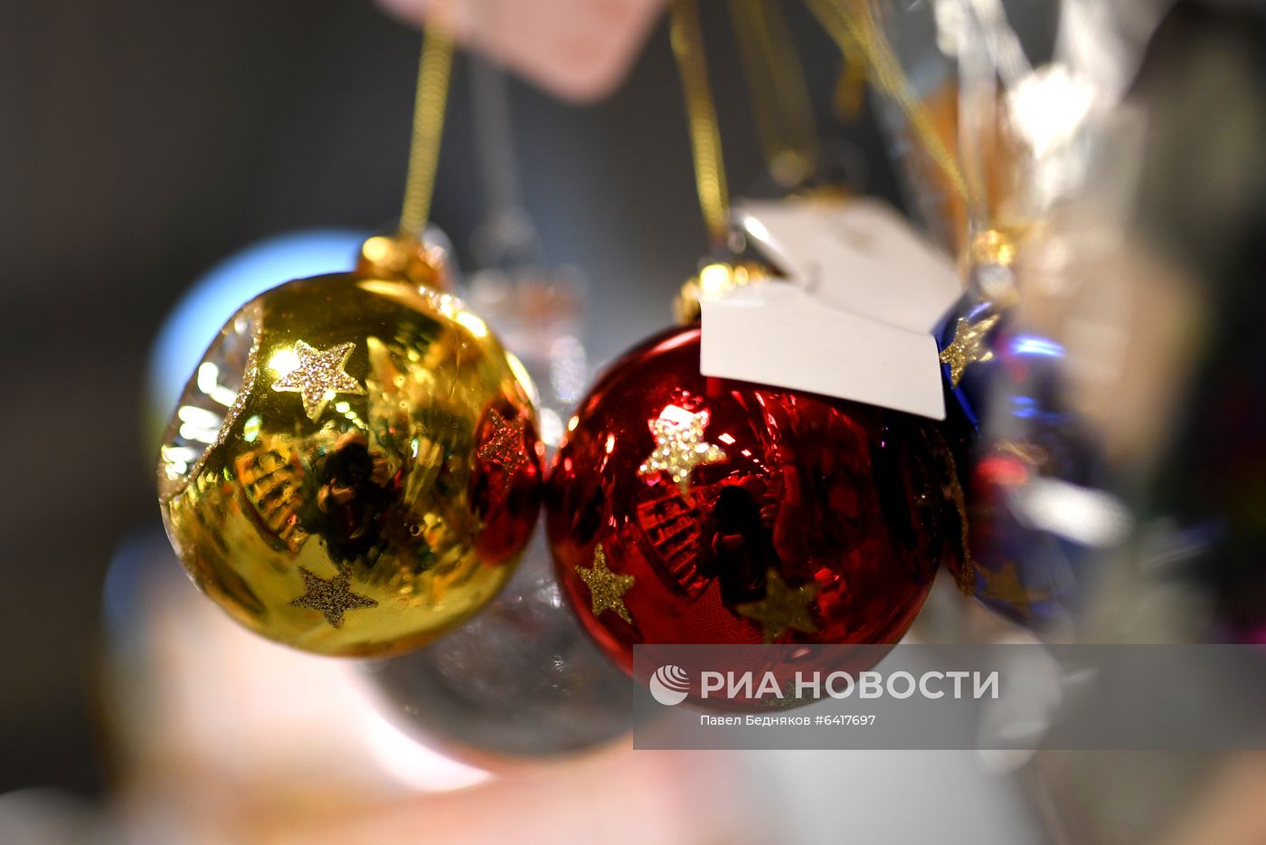 Предновогодняя торговля в магазине "Пятерочка"