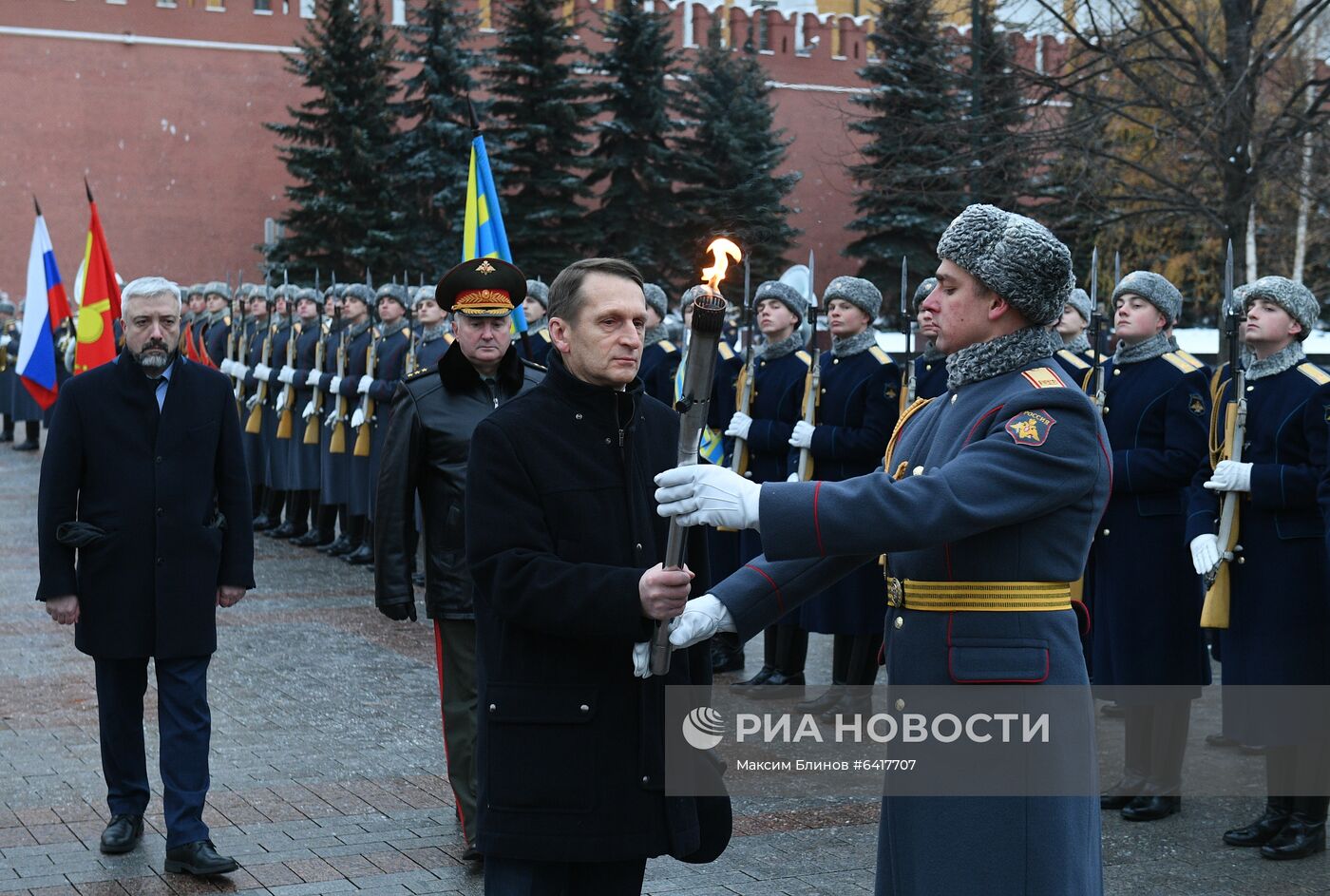 Церемония переноса Вечного огня от Могилы Неизвестного Солдата в Белград