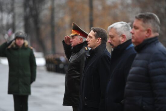 Церемония переноса Вечного огня от Могилы Неизвестного Солдата в Белград