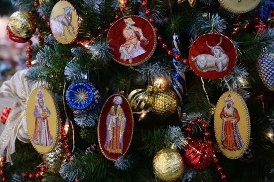 Подготовка к Рождеству Христову в Александро-Невском Ново-Тихвинском монастыре