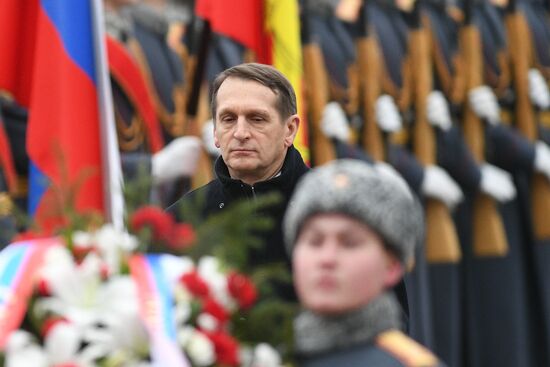 Церемония переноса Вечного огня от Могилы Неизвестного Солдата в Белград