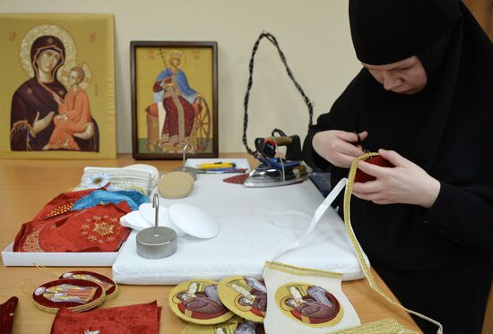 Подготовка к Рождеству Христову в Александро-Невском Ново-Тихвинском монастыре