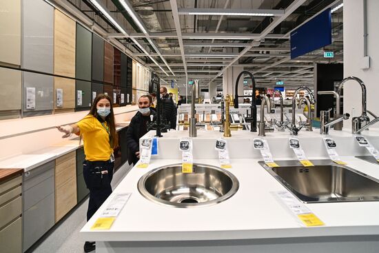 Открытие самого большого магазина IKEA в городском формате