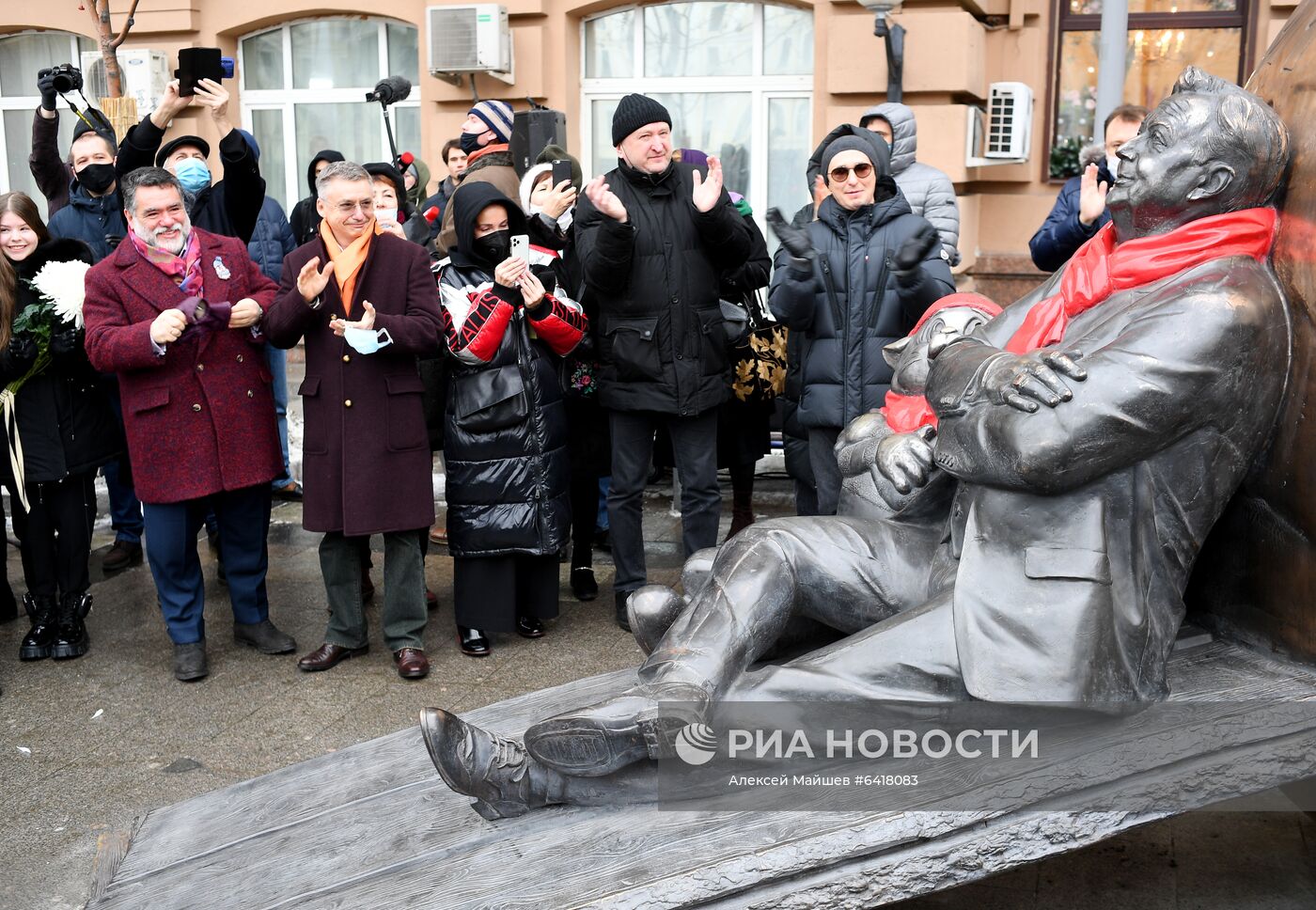 Открытие памятника Олегу Табакову