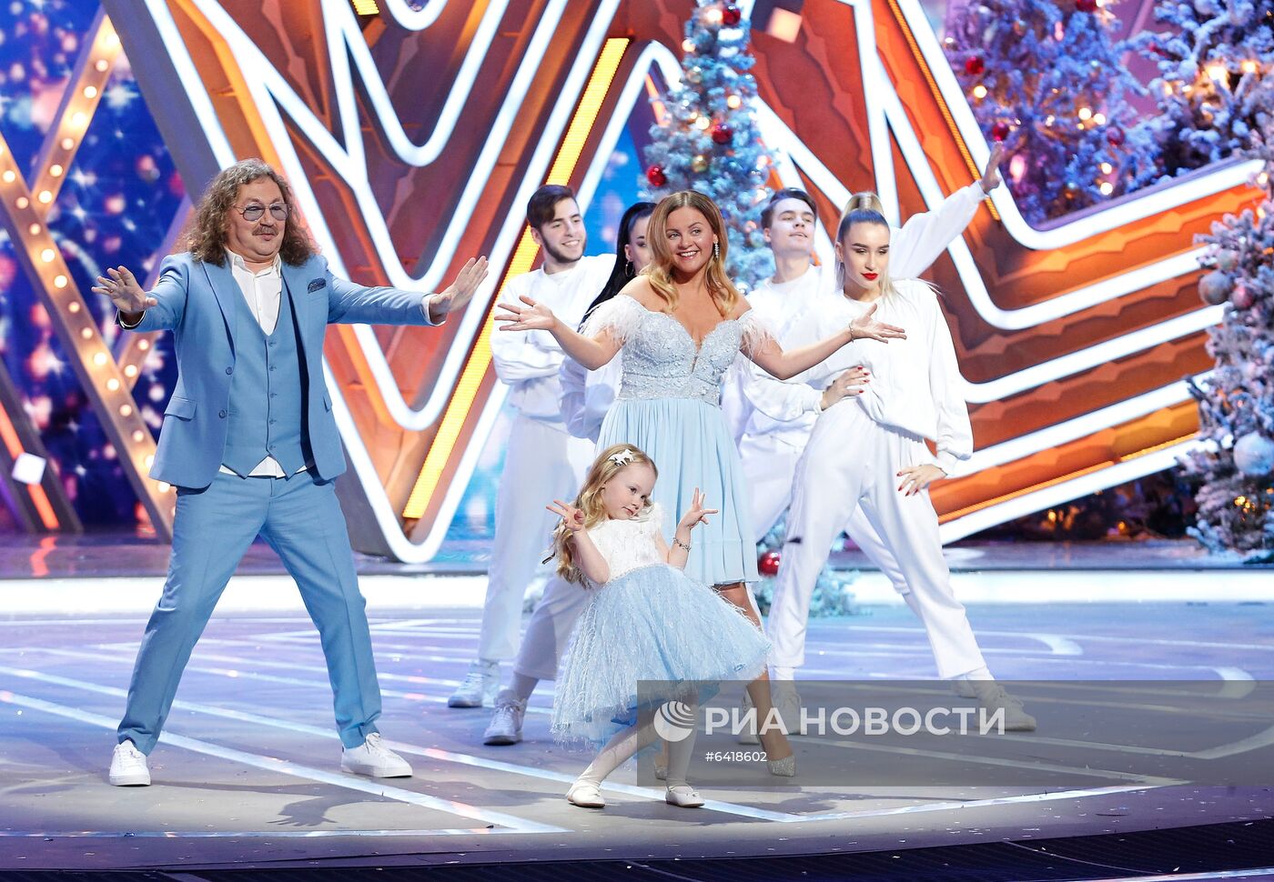 Съемки программы "Новогодний голубой огонек" на телеканале "Россия 1"