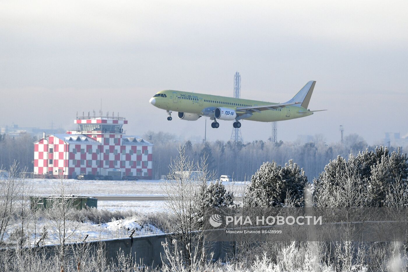 Первый полет  МС-21-310 с новыми российскими двигателями 