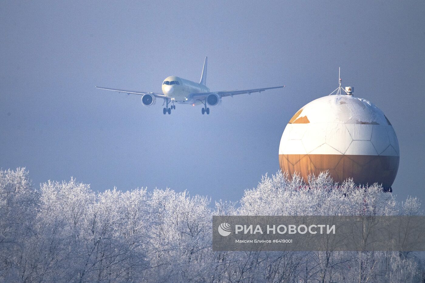 Первый полет  МС-21-310 с новыми российскими двигателями 