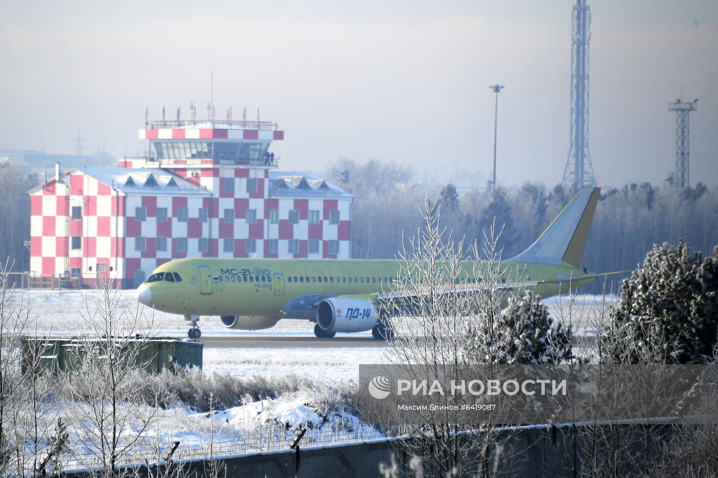 Первый полет  МС-21-310 с новыми российскими двигателями 