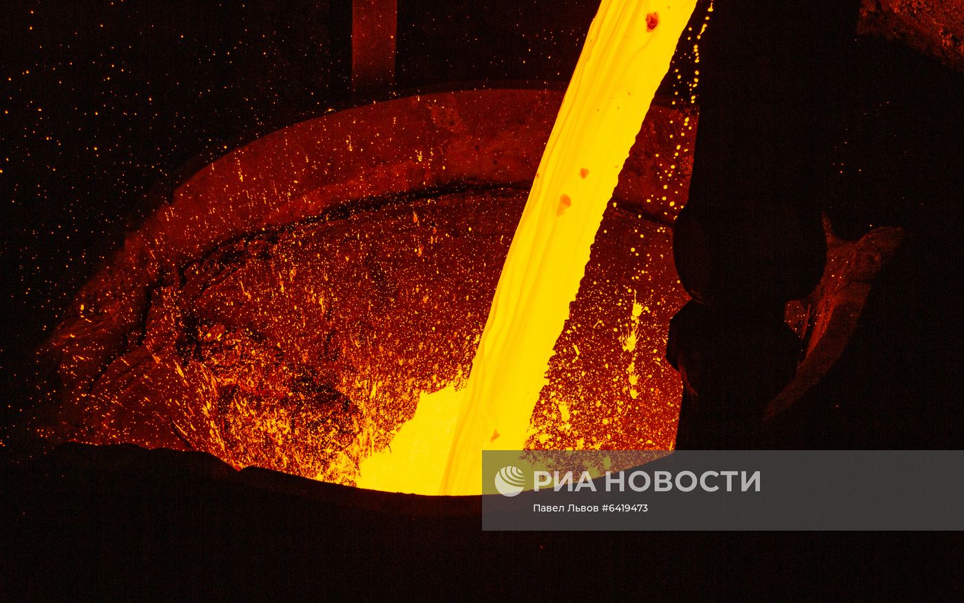 Плавильный цех Кольской ГМК в Никиле