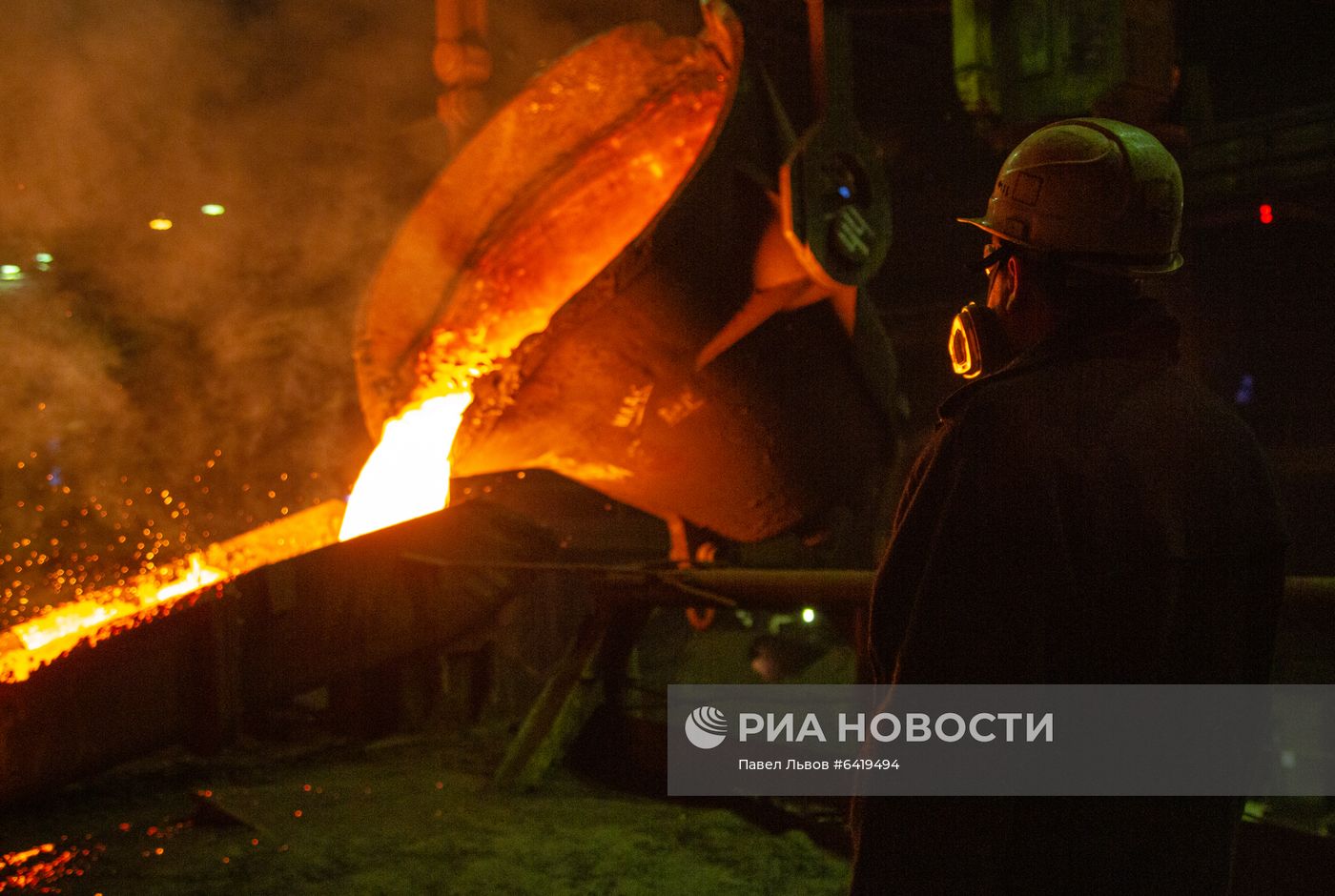 Плавильный цех Кольской ГМК в Никиле
