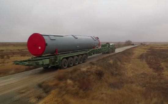 Ракетный комплекс "Авангард" установили в шахту под Оренбургом