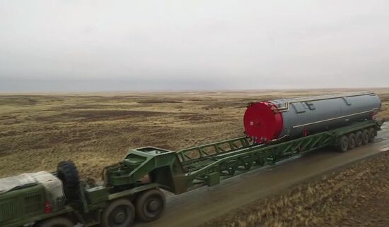 Ракетный комплекс "Авангард" установили в шахту под Оренбургом