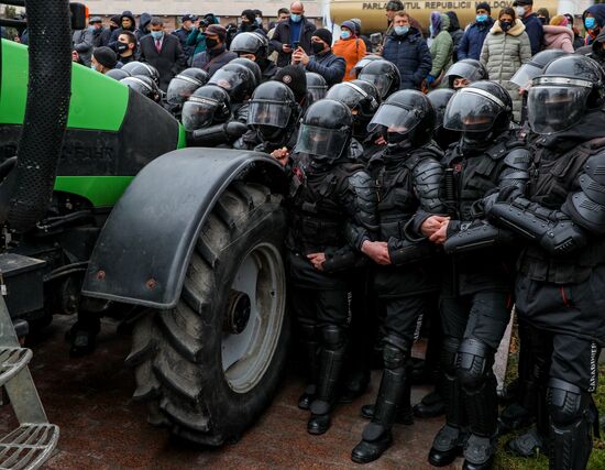 Акция протеста фермеров в Кишиневе