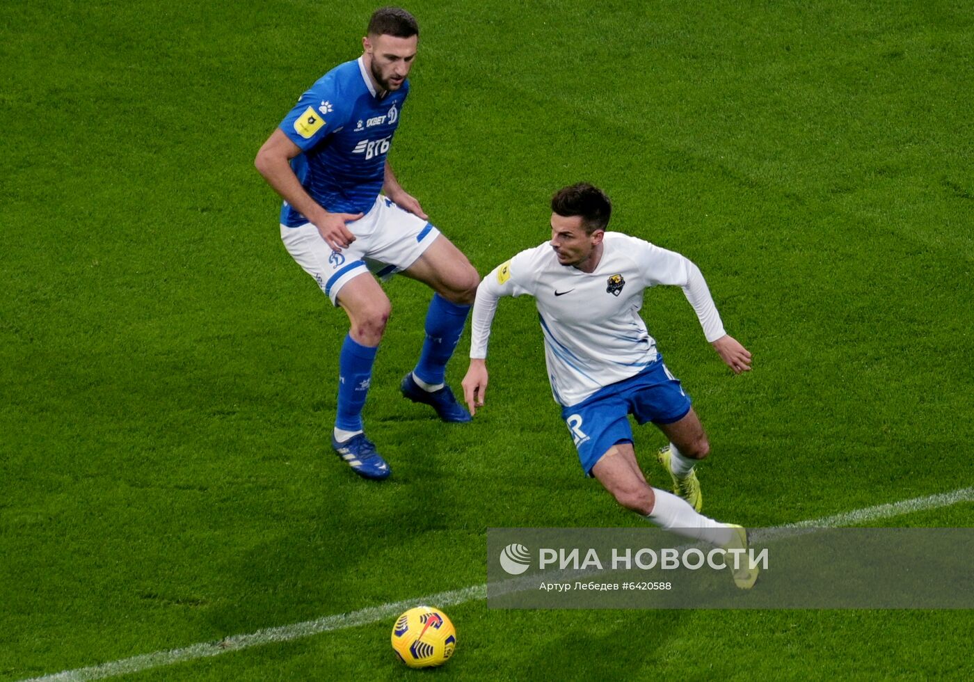 Футбол. РПЛ. Матч "Сочи" - "Динамо"