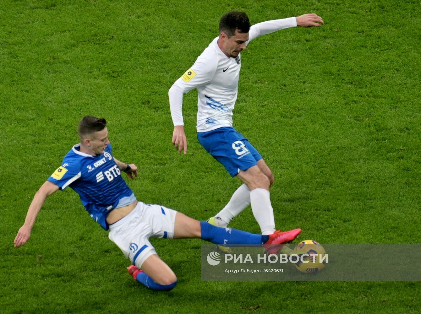 Футбол. РПЛ. Матч "Сочи" - "Динамо"