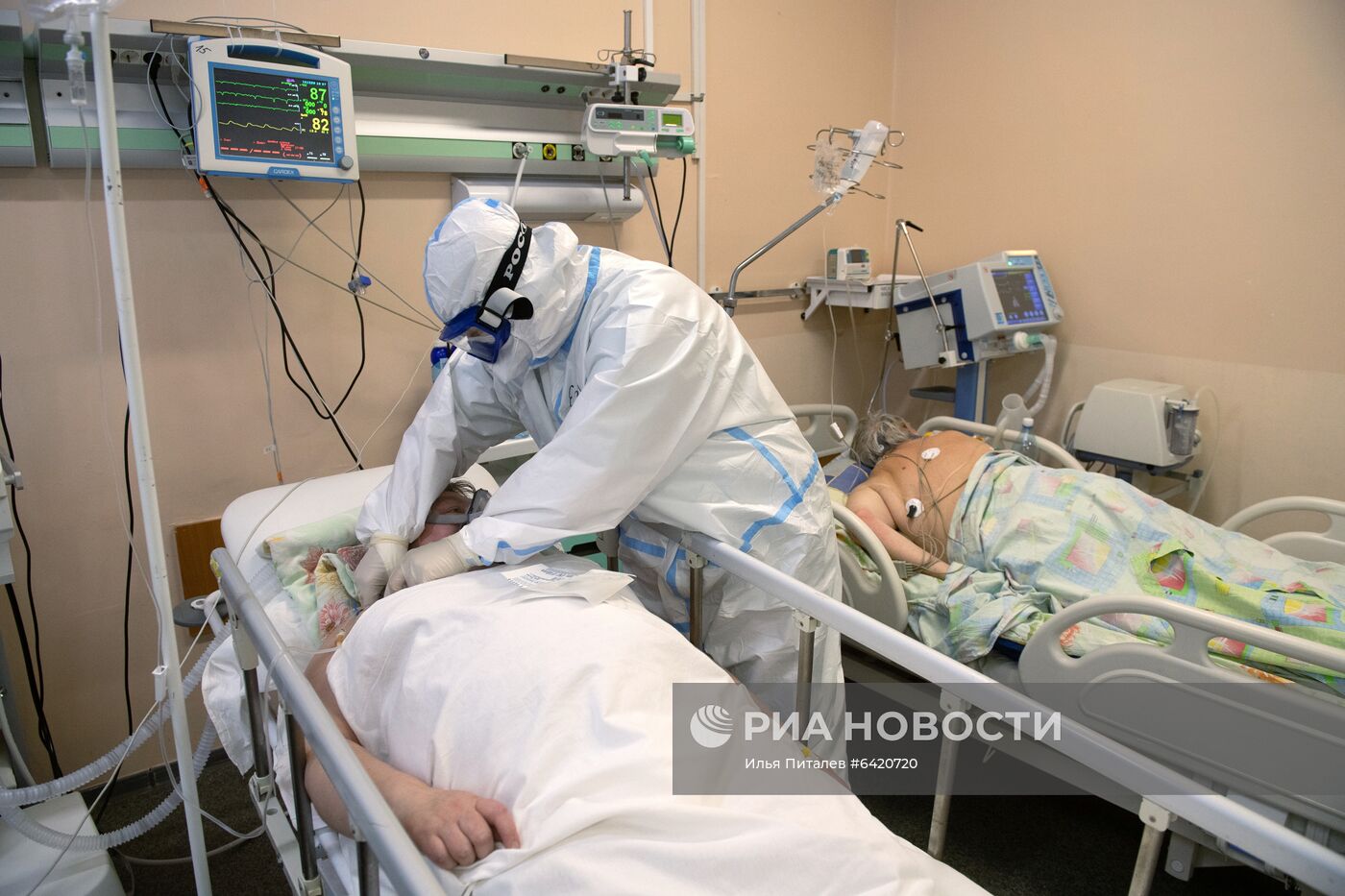 Госпиталь для лечения больных COVID-19 в Тверской областной больнице 